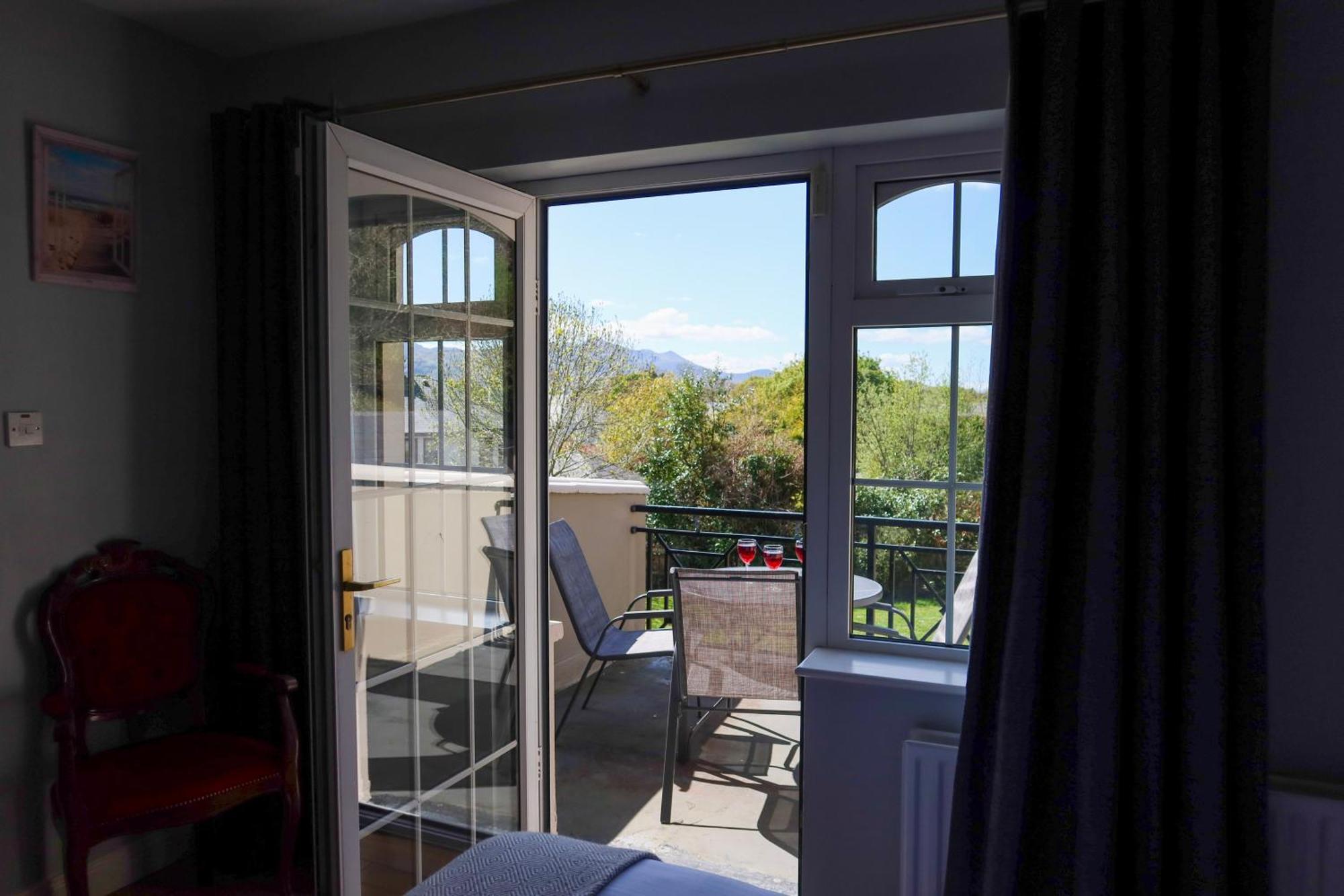 Woodville Lodge Guesthouse Killarney Eksteriør billede