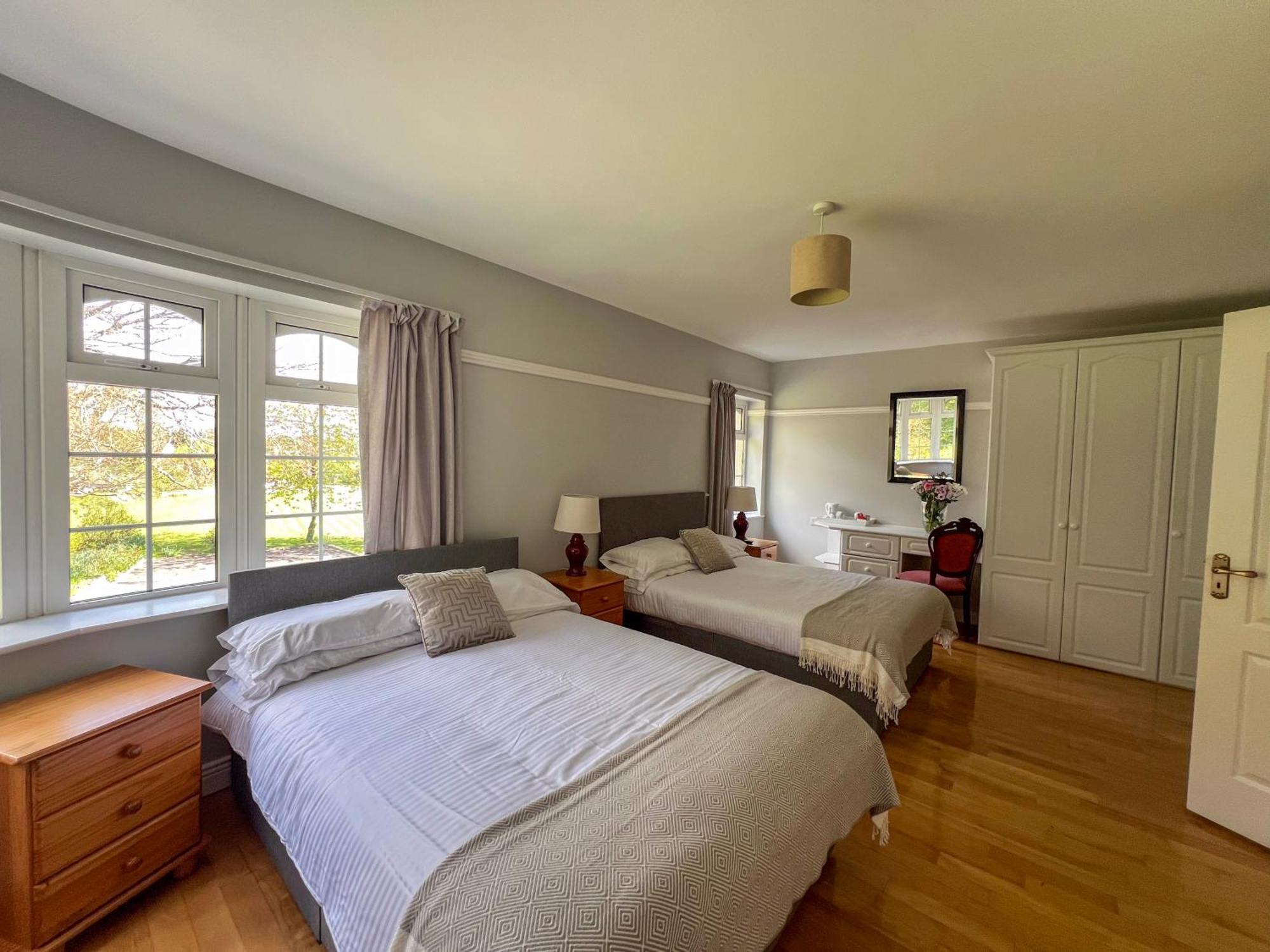 Woodville Lodge Guesthouse Killarney Eksteriør billede